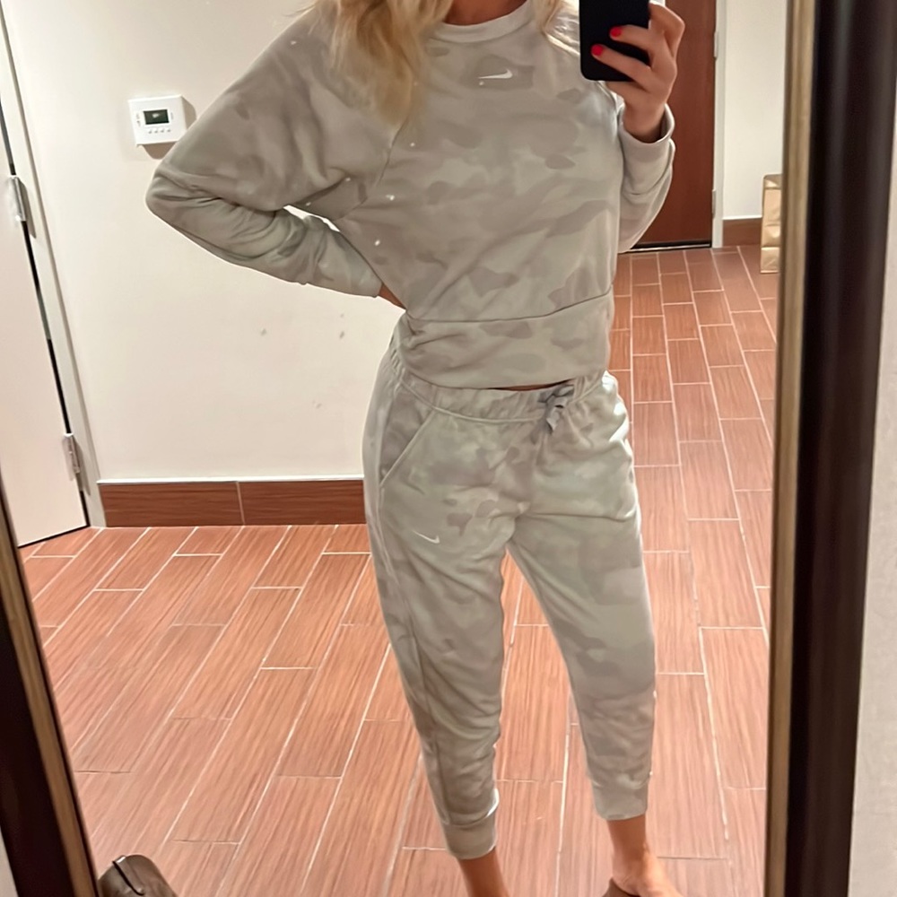 Nike Dri Fit camo print crop crew neck and joggers